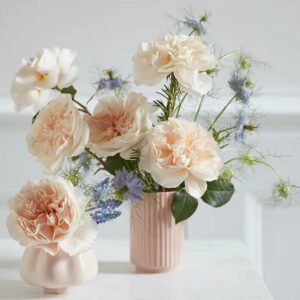 84+ rose stem mixed package – White & Cream Palette