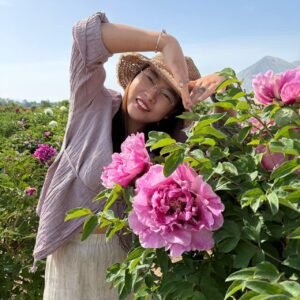 Long Xiang Er Qiao tree peony