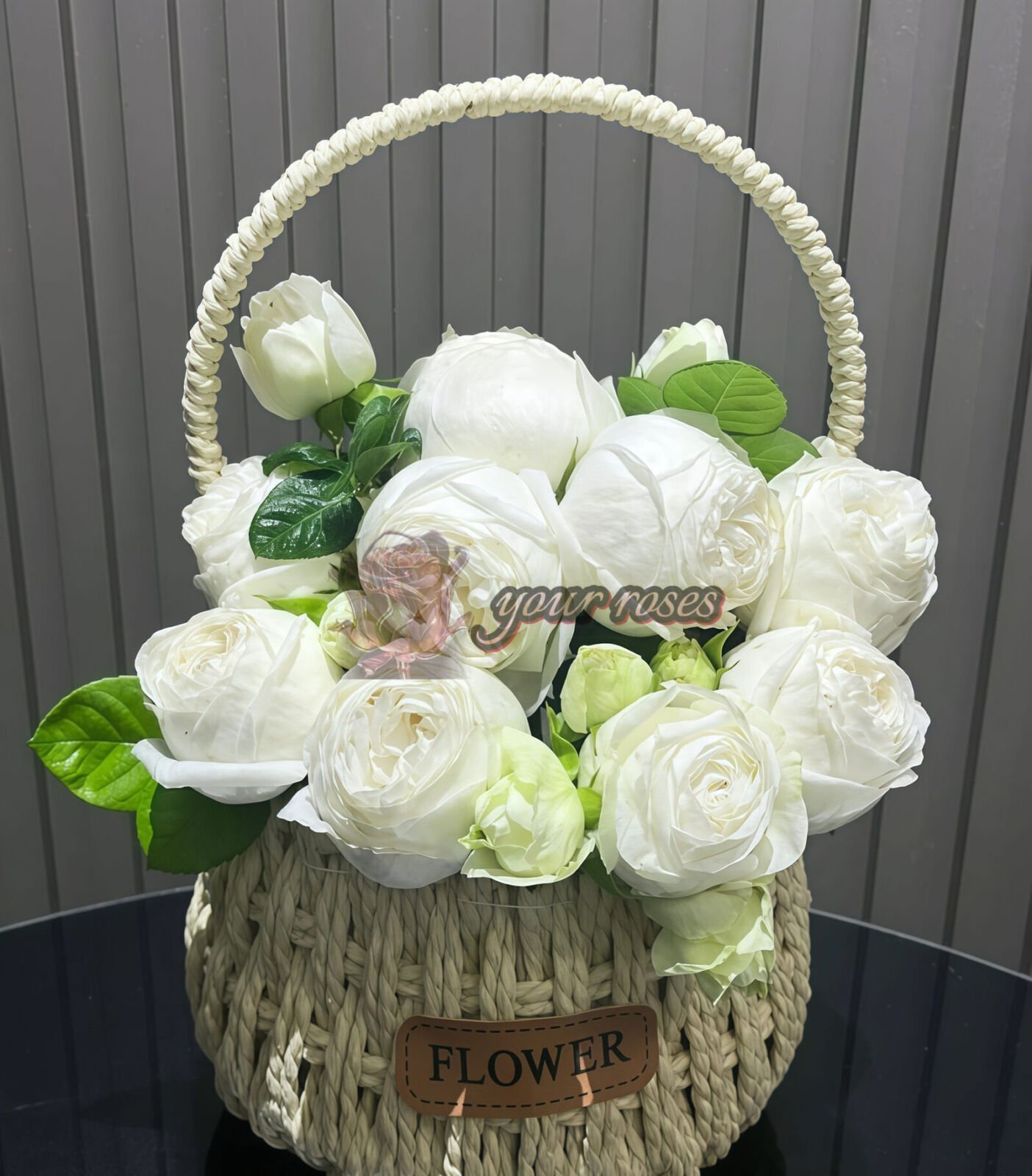 Yves Wedding Road Cloche de Mariage